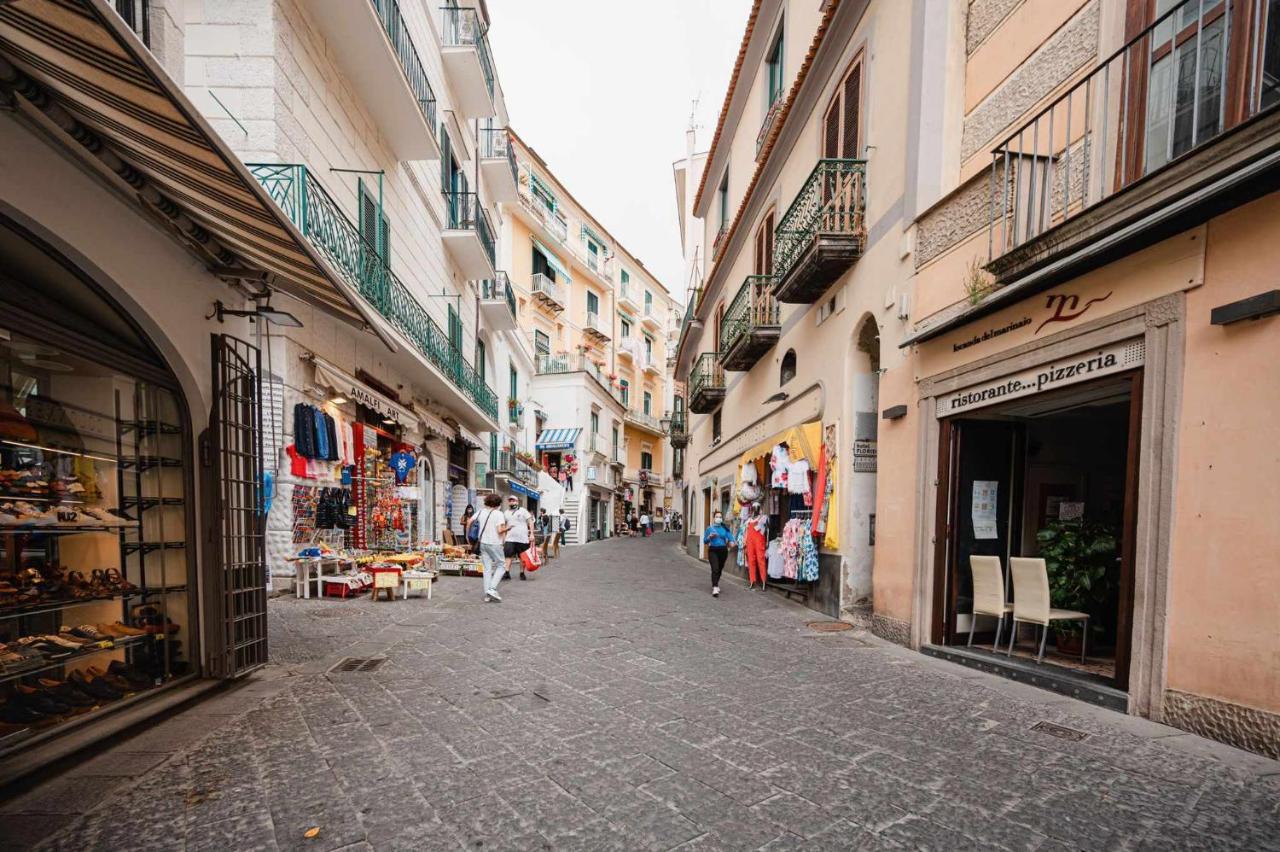 White Amalfi Centro Storico By Italianhostアパートメント エクステリア 写真