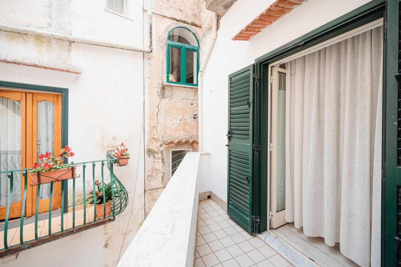 White Amalfi Centro Storico By Italianhostアパートメント エクステリア 写真